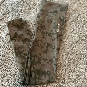 lightly worn gym shark